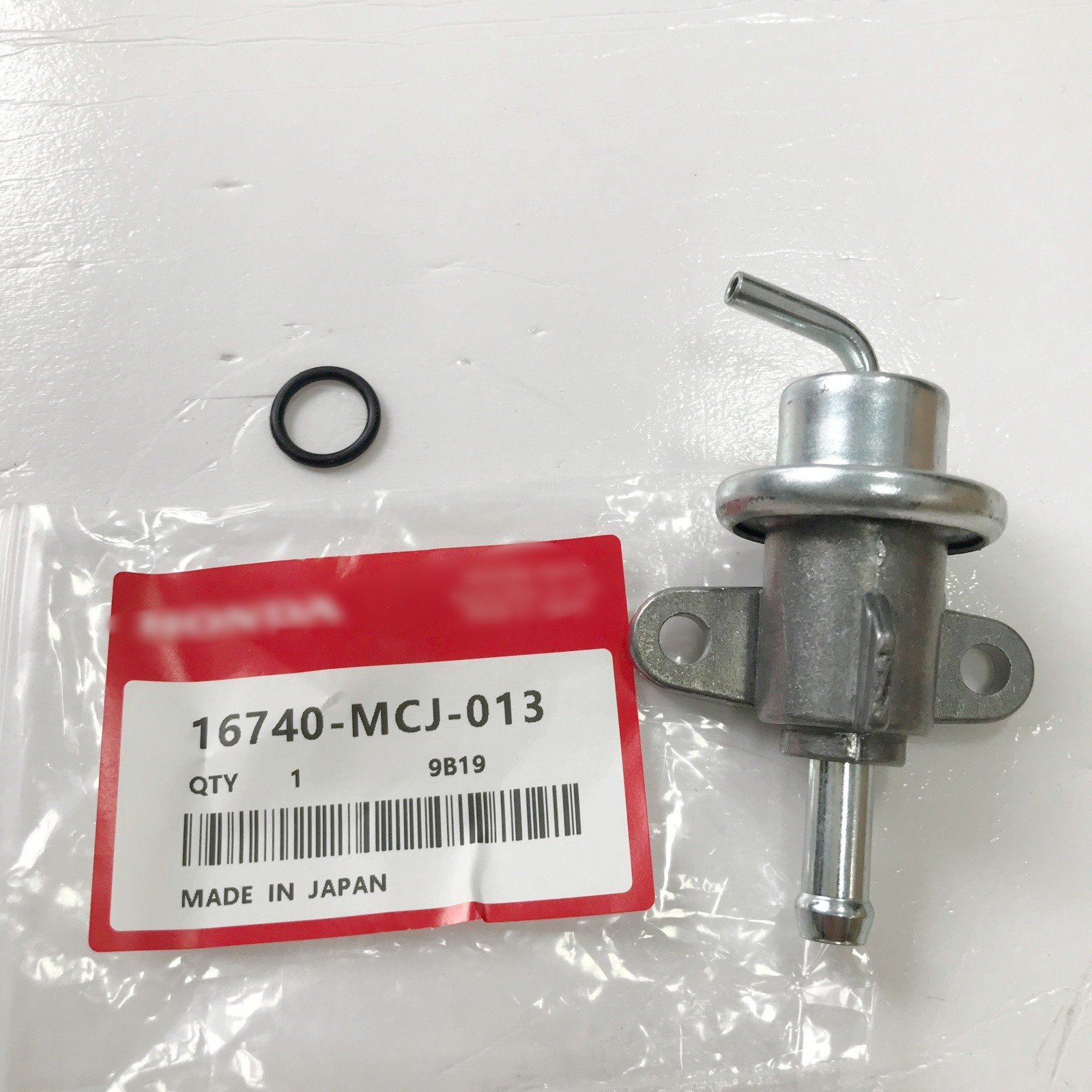 NEW Fuel Pressure Regulator Fits  2001 CBR929RR 2003 CBR954RR 16740-MCJ-013 TX