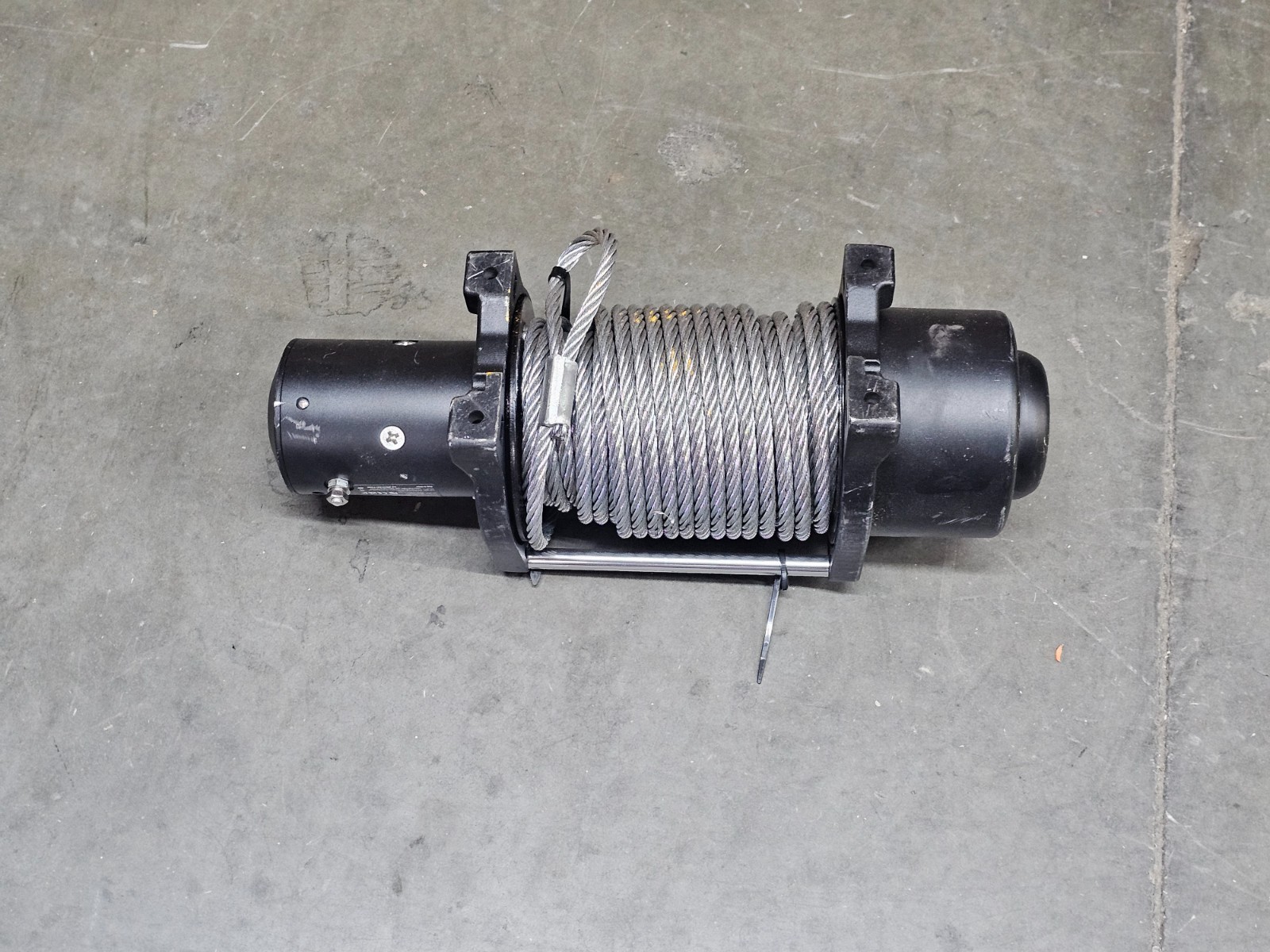 VEVOR Electric Winch Truck 18,000 lb Steel Cable IP65 Waterproof Remote Control