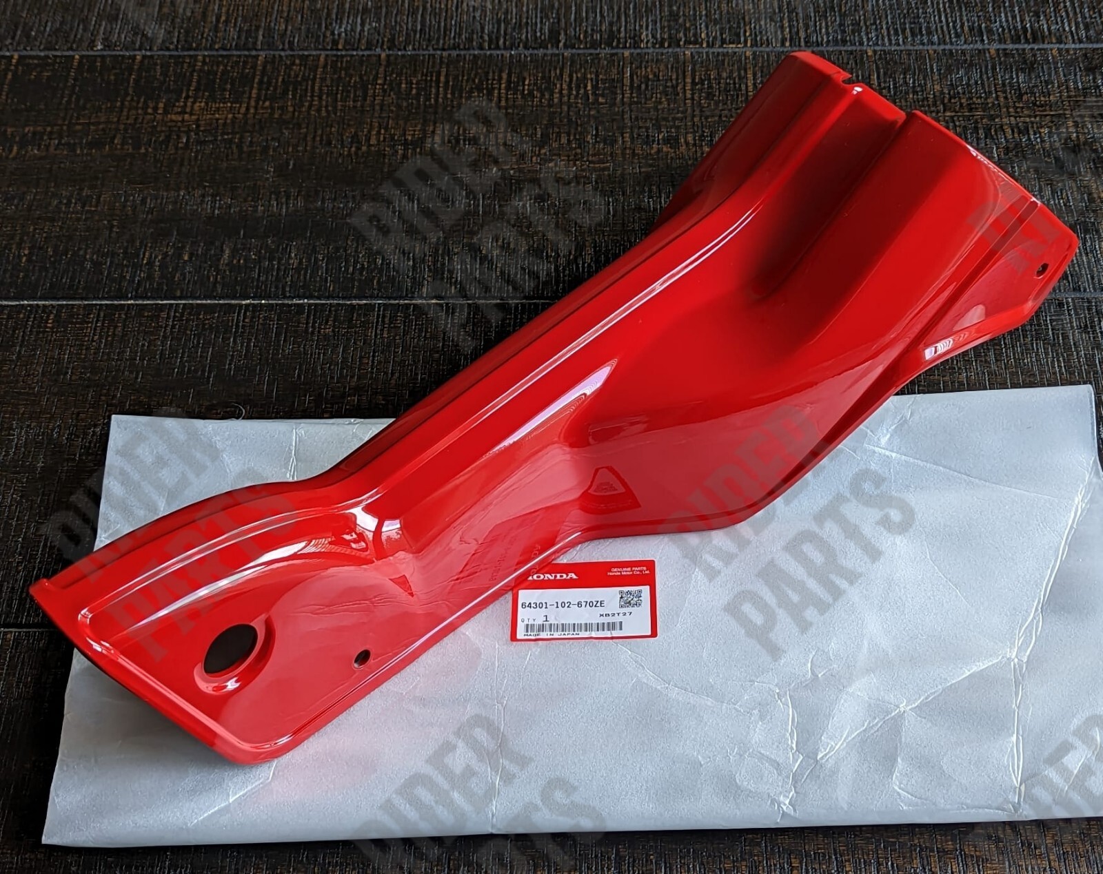 OEM Honda Main Frame Shroud Cover 64301-102-670ZE CT90 CT110 Monza Red R110