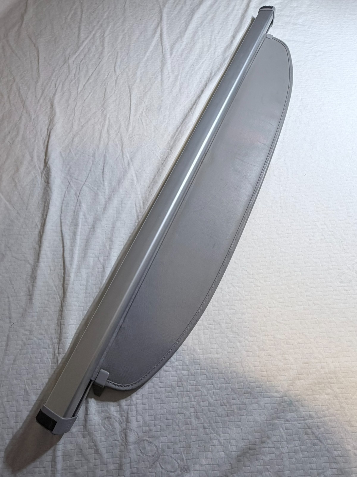 2004-2009 Toyota Prius Retractable Cargo Cover Trunk Shade OEM 2004-2009 Toyota Prius Retractable Cargo Cover Trunk Shade OEM