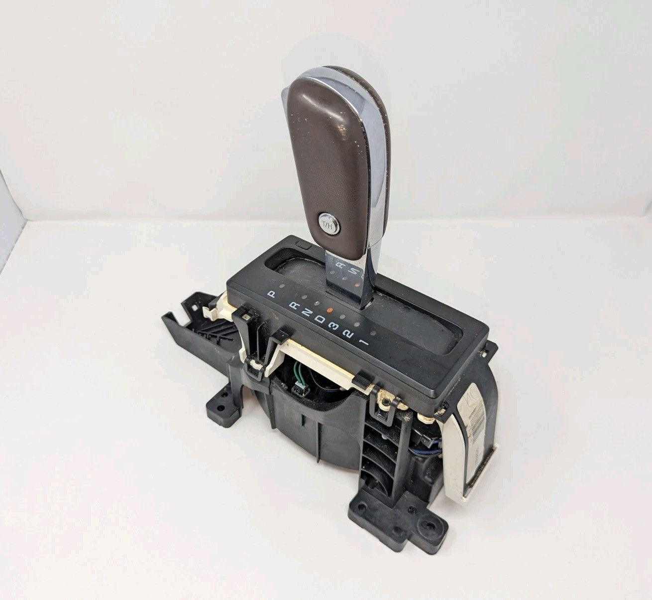 2007-2014 FORD EXPEDITION Automatic Trans Floor Gear Shifter BROWN GENUINE OEM 2007-2014 FORD EXPEDITION Automatic Trans Floor Gear Shifter BROWN GENUINE OEM