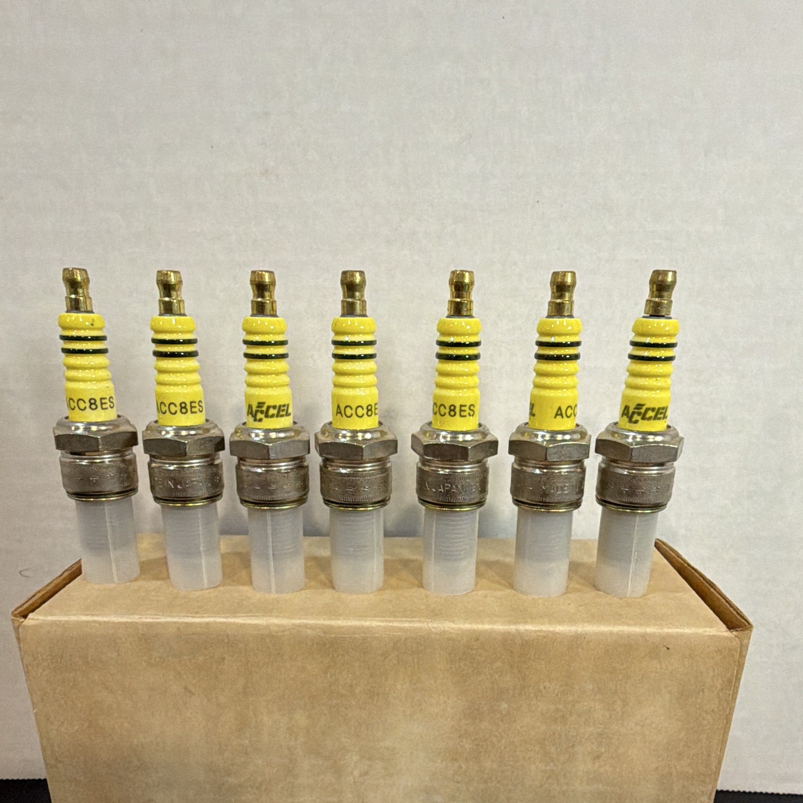 Accel Spark Plugs NOS ACC8ES Lot Of 7 BEST PRICE