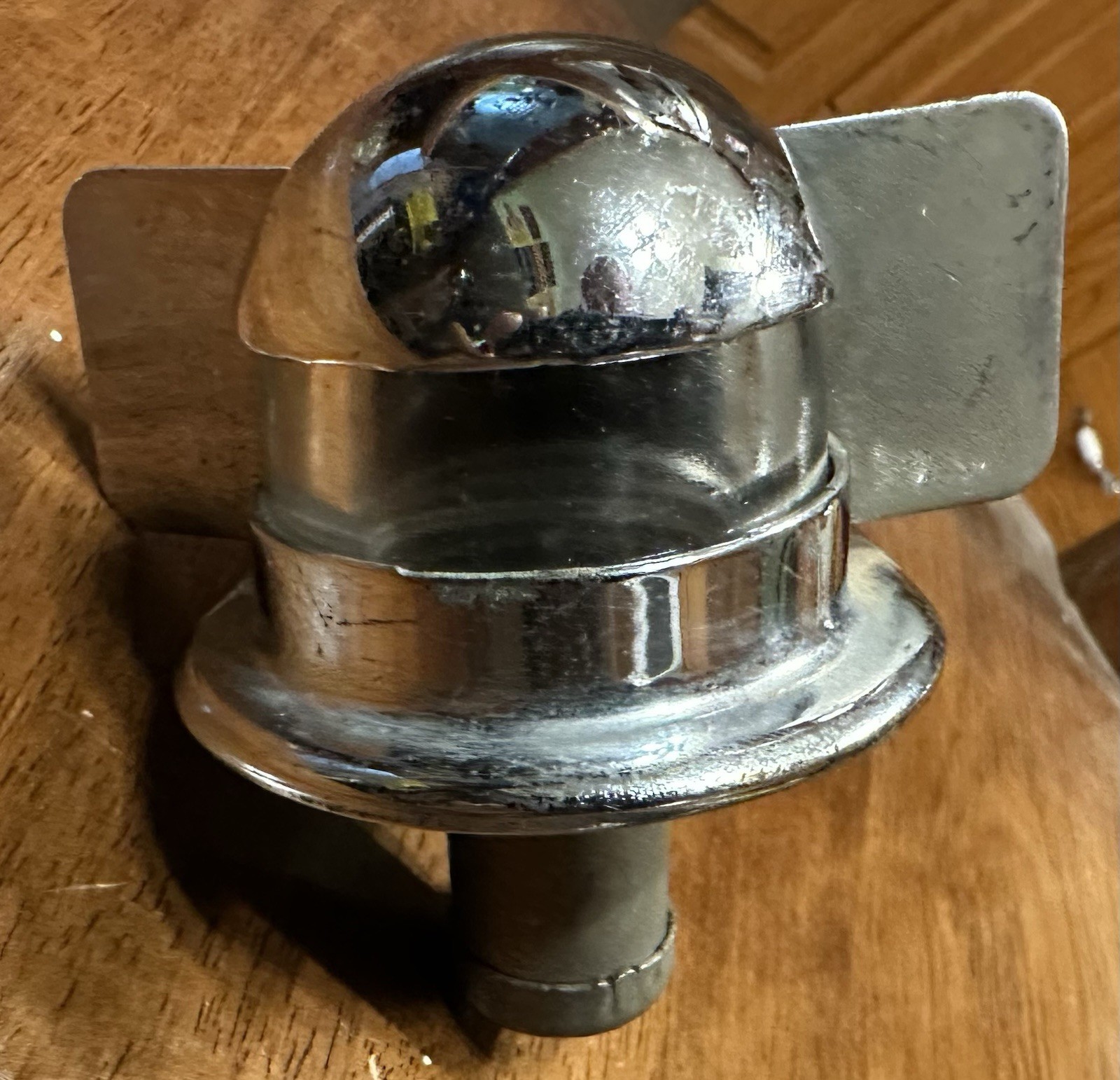Vintage ANTIQUE BATWING STERN DECK LIGHT Accessory Lamp OLD Boat CHRIS CRAFT Vintage ANTIQUE BATWING STERN DECK LIGHT Accessory Lamp OLD Boat CHRIS CRAFT