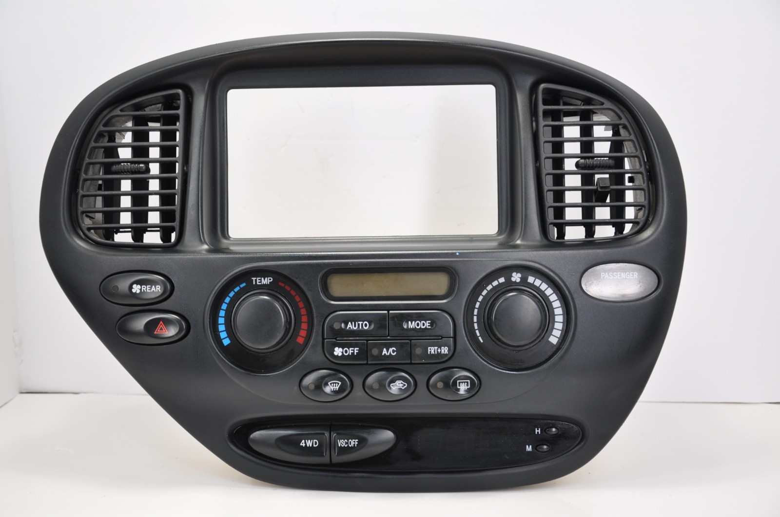 🚘✅ 01 -04 Toyota Sequoia AC Climate Heat Temp Control Bezel 4WD 84010-0C160 OEM