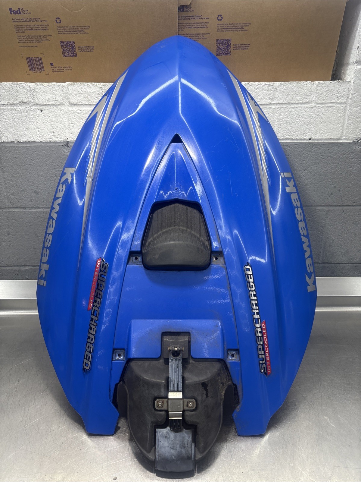 08 Kawasaki Ultra 250X Hood Front Fender Cover Blue 14091-3784-16F 08 Kawasaki Ultra 250X Hood Front Fender Cover Blue 14091-3784-16F