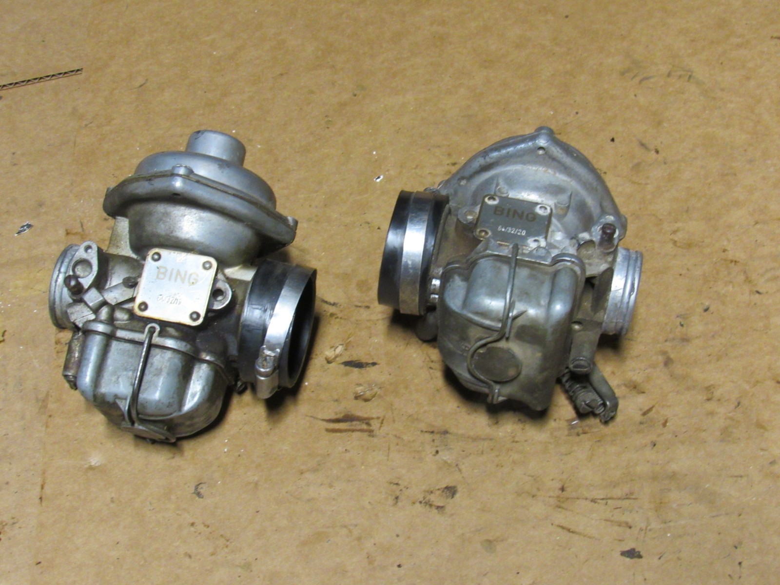 BMW Airhead R75 R90 R100 /6 /7 32mm Bing Carburetors 64/32 BMW Airhead R75 R90 R100 /6 /7 32mm Bing Carburetors 64/32