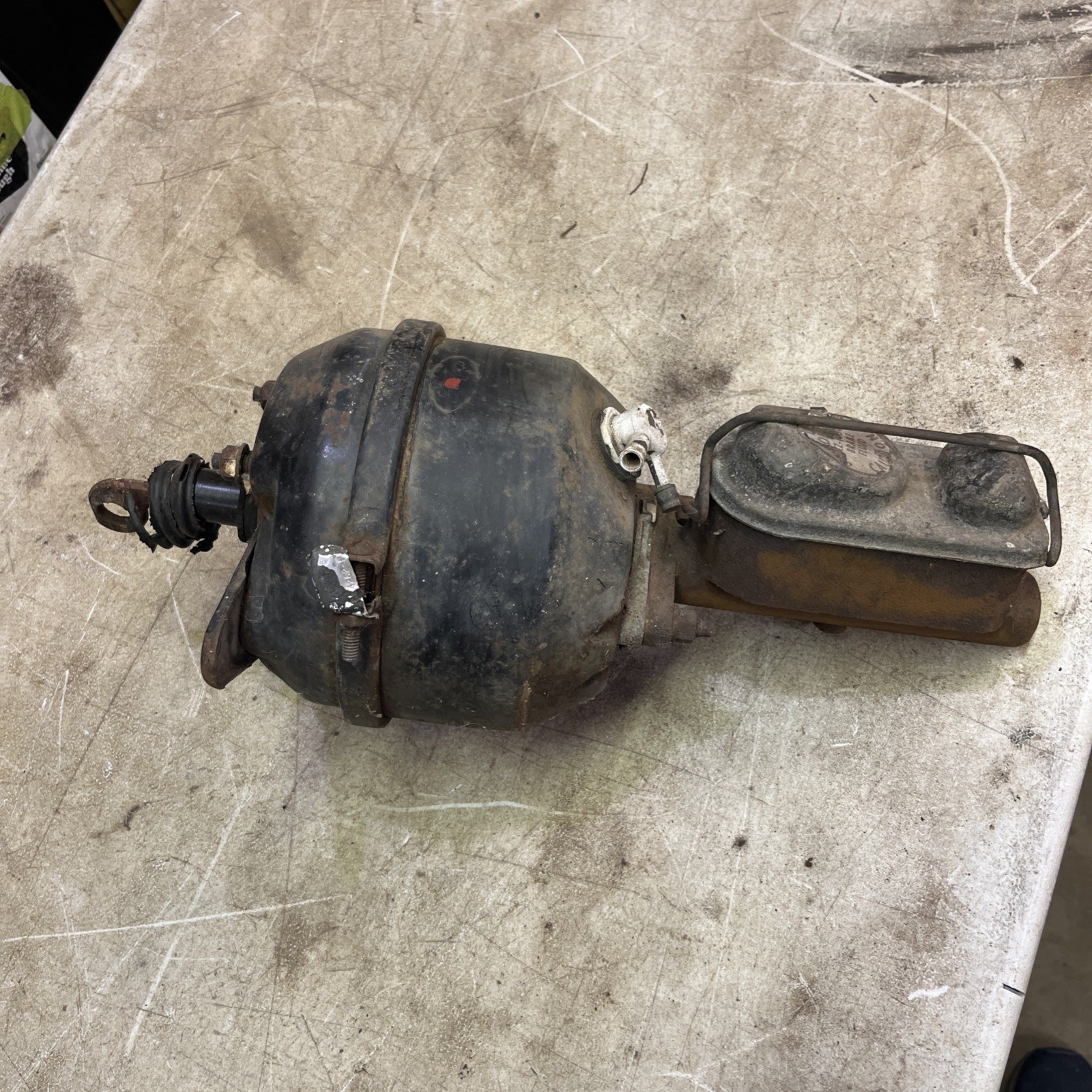 1967 1968 Mustang Power Brake Booster Core Assembly Midland FoMoCo Stamped 1967 1968 Mustang Power Brake Booster Core Assembly Midland FoMoCo Stamped