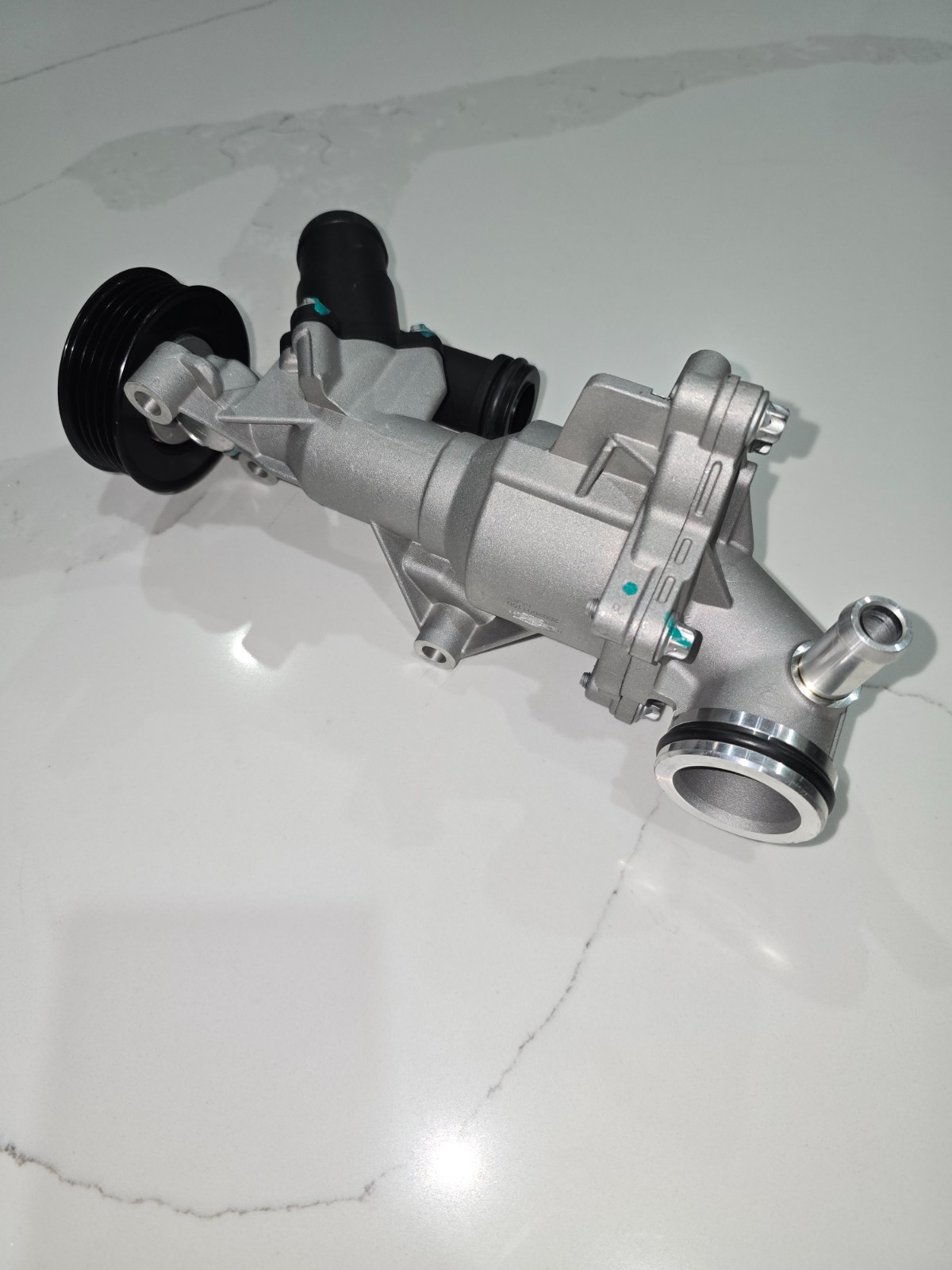 2602001100 Coolant Water Pump for Mercedes Benz A CLA35 CLA250 GLA35 GLA250 2602001100 Coolant Water Pump for Mercedes Benz A CLA35 CLA250 GLA35 GLA250