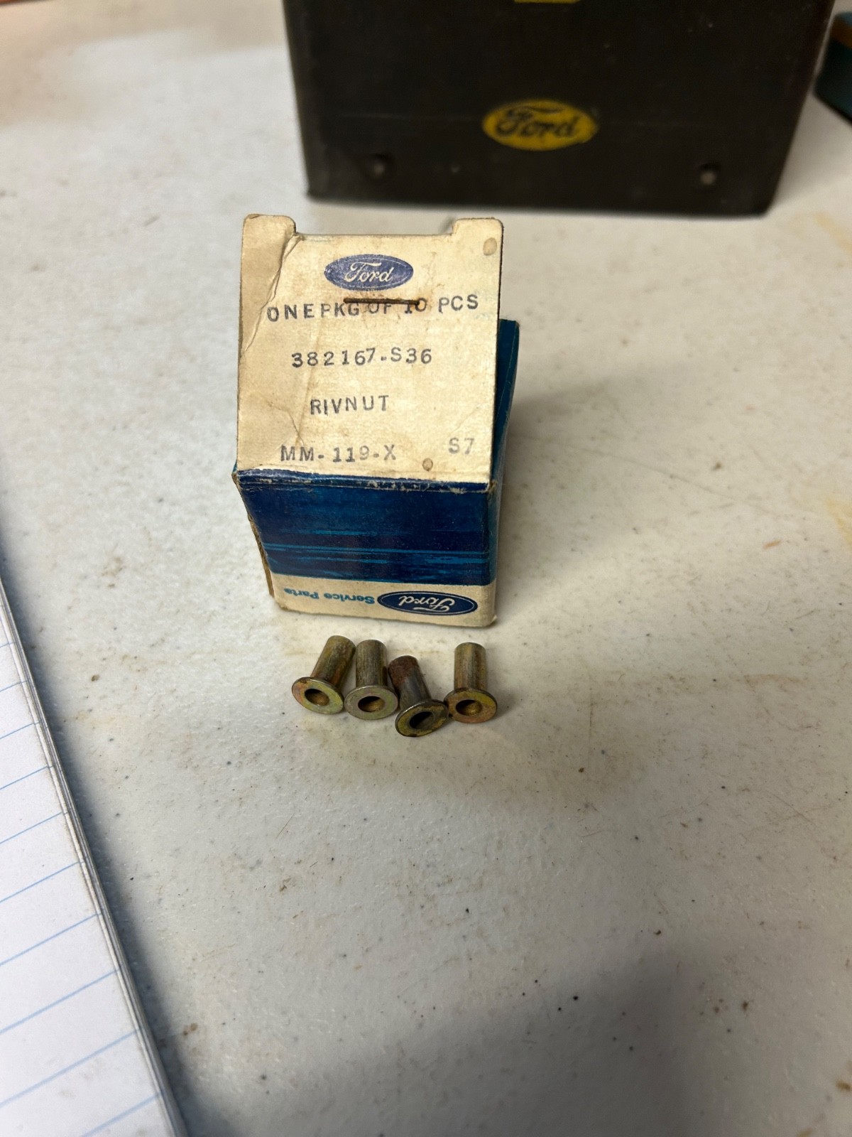 1969 1970 MUSTANG MACH 1 NOS RIVNUTS 382167-S36 BOX OF 4