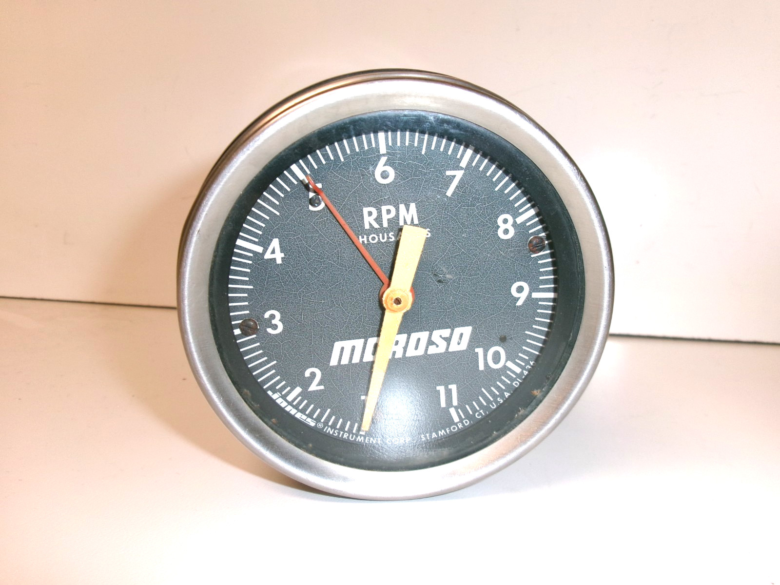 Jones Moroso Mechanical Tachometer with Glenwood Marine Deck Mount Boat V-drive Jones Moroso Mechanical Tachometer with Glenwood Marine Deck Mount Boat V-drive