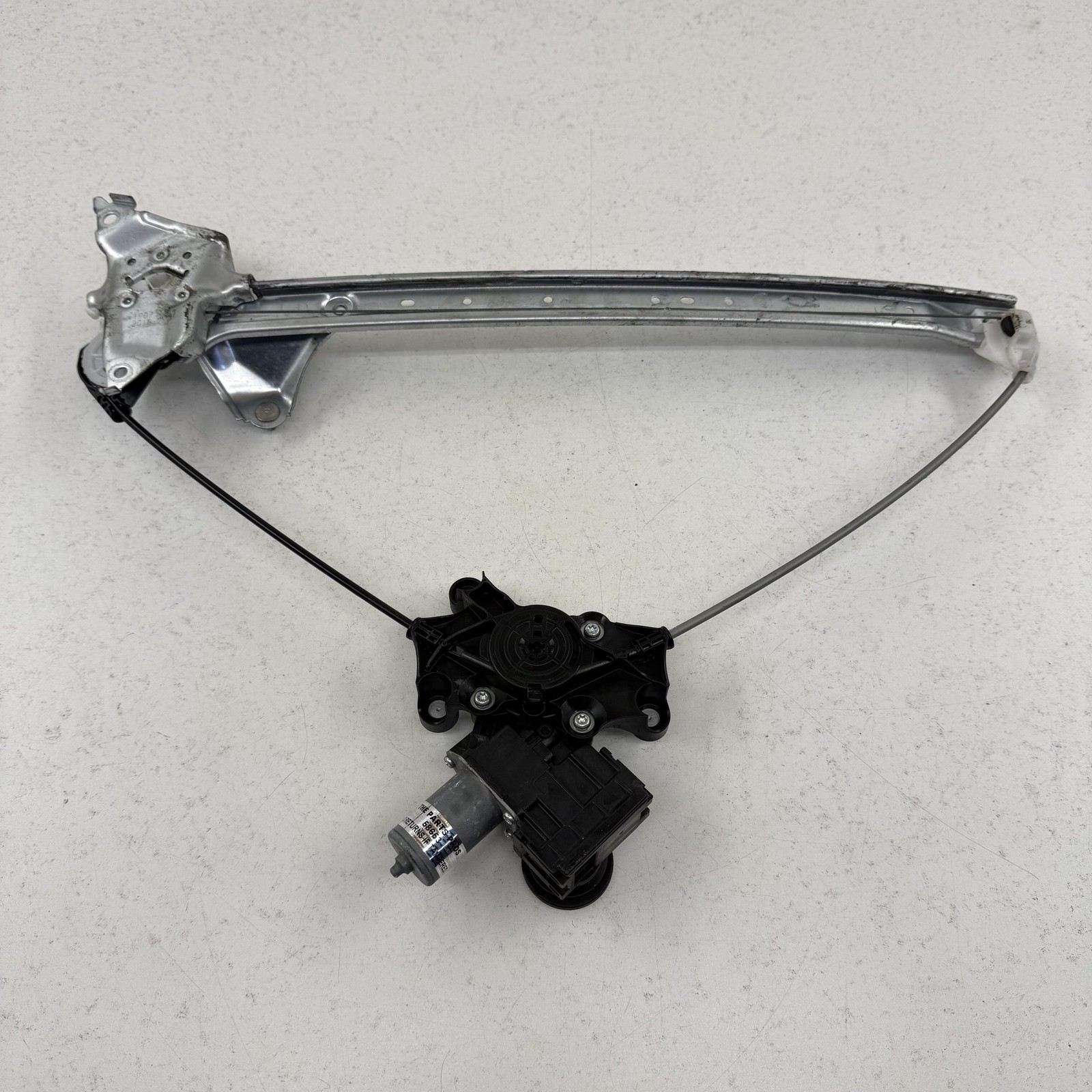 2019-2025 Toyota RAV4 Driver Left Front Door Glass Window Regulator Motor OEM 2019-2025 Toyota RAV4 Driver Left Front Door Glass Window Regulator Motor OEM