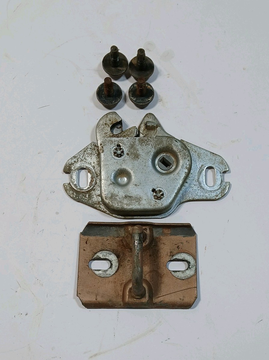 1966 Plymouth Belvedere Satellite B Body Trunk Latch & Catch OEM 1966 Plymouth Belvedere Satellite B Body Trunk Latch & Catch OEM