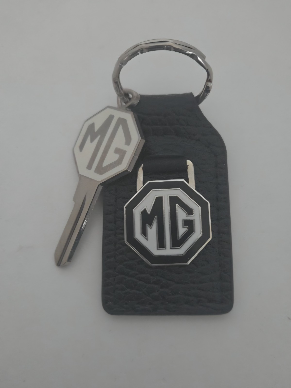 MG MGA MGB MIDGET BLACK AUTO LEATHER KEYCHAIN KEY CHAIN RING FOB & BLANK KEY MG MGA MGB MIDGET BLACK AUTO LEATHER KEYCHAIN KEY CHAIN RING FOB & BLANK KEY