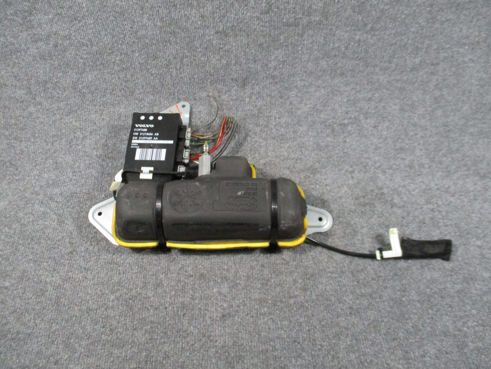 2010-2016 VOLVO XC60 TAILGATE TRUNK LID HYDRAULIC PUMP MOTOR & Module OEM 2010-2016 VOLVO XC60 TAILGATE TRUNK LID HYDRAULIC PUMP MOTOR & Module OEM
