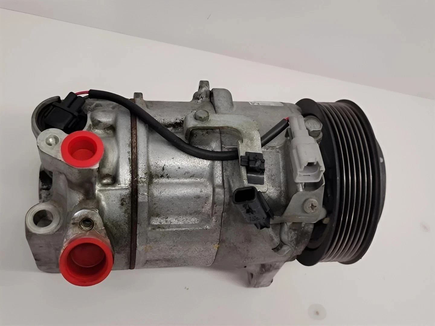 2016-2020 Nissan Maxima Air Conditioning AC Compressor Assembly OEM