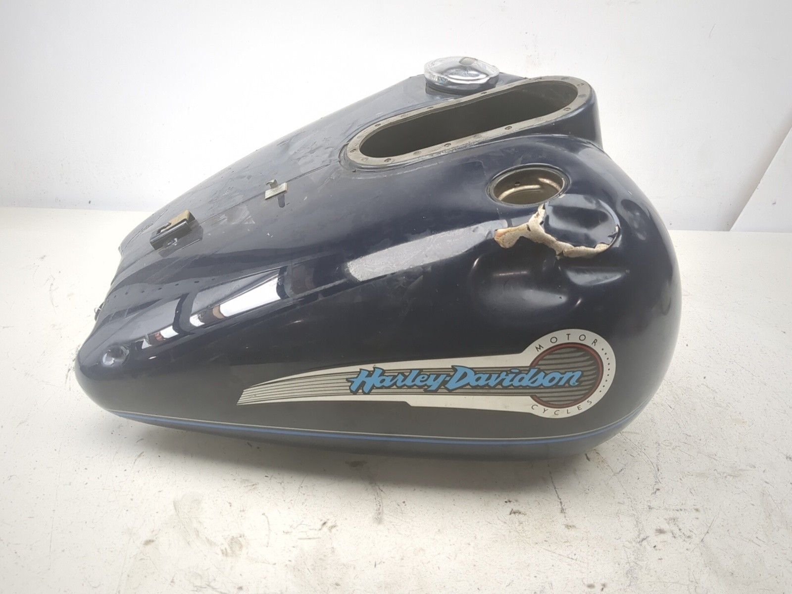 99-06 Harley-Davidson FLHRI Road King Gas Fuel Tank 61268-03