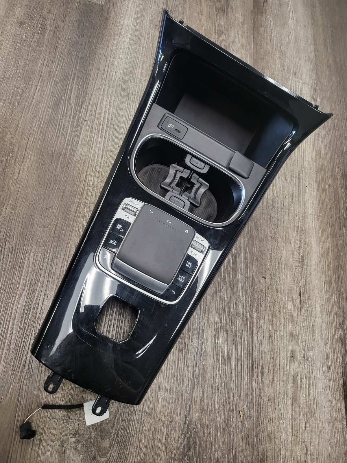 2019-2023 MERCEDES BENZ A220 CENTER CONSOLE A1776803603 OEM
