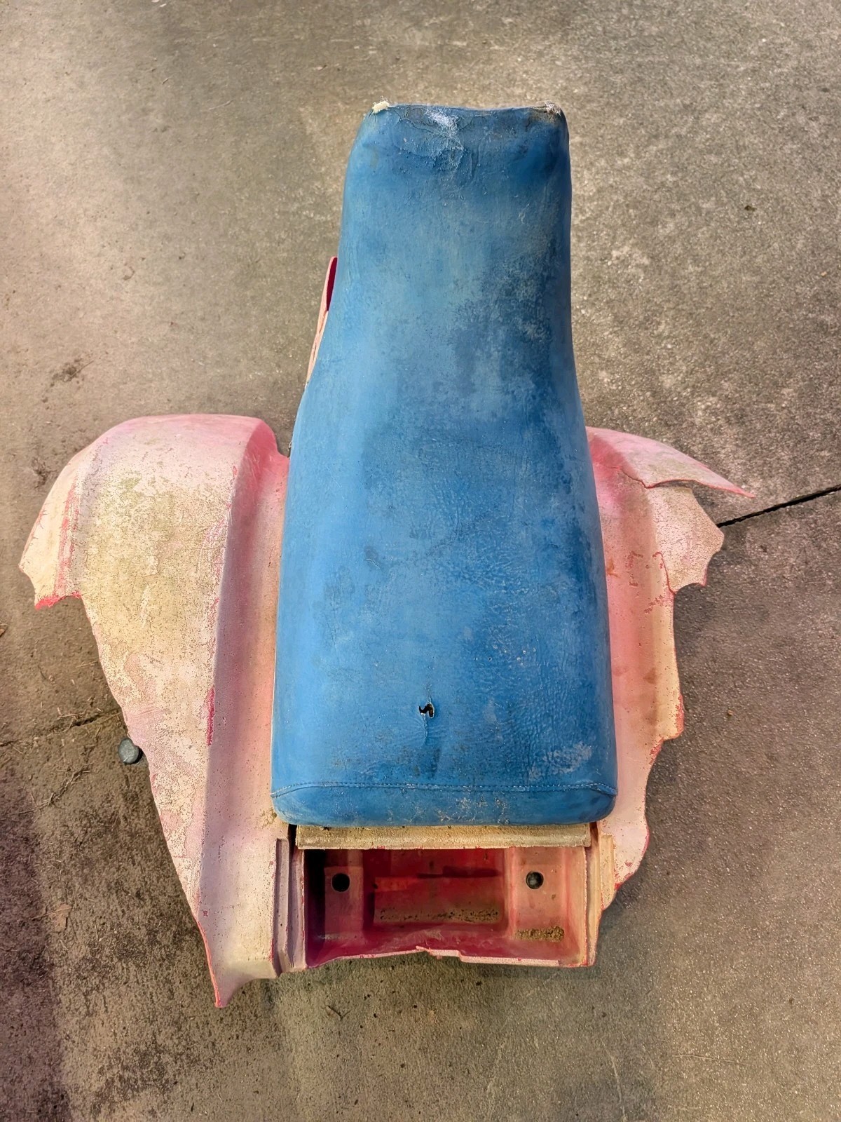 Honda Atc 125 Seat Pan And Seat Foam OEM 1986 1987  86-87 P/N 77100-HB6-010