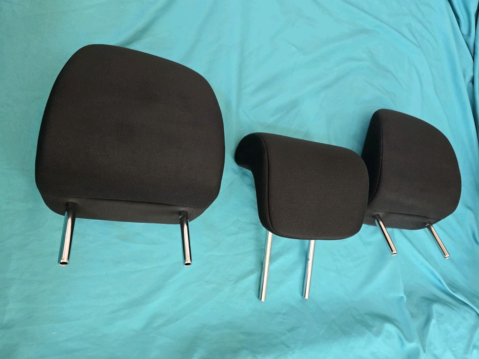 ✅️CLEAN 2012-2019 Toyota Prius C Rear Seat Black Cloth COMPLETE Headrest Set - 3
