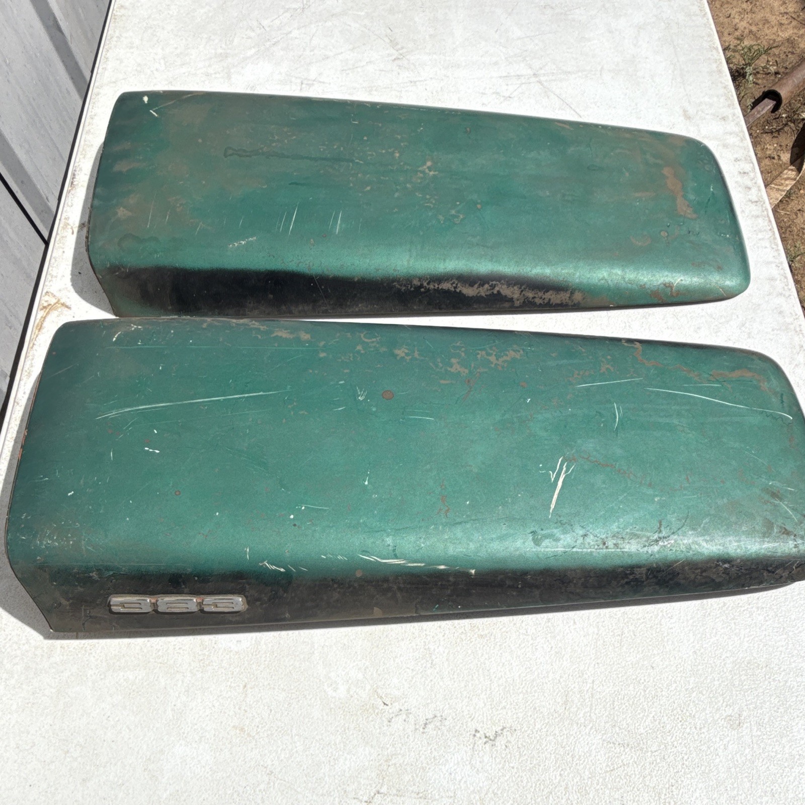 Mopar 1969 Superbee Hood Scoop Emblem Badge Mopar 1969 Superbee Hood Scoop Emblem Badge