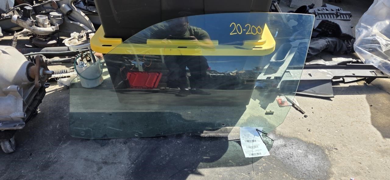 03-07 MASERATI M138 4200 COUPE FRONT DRIVER LEFT DOOR GLASS 20399