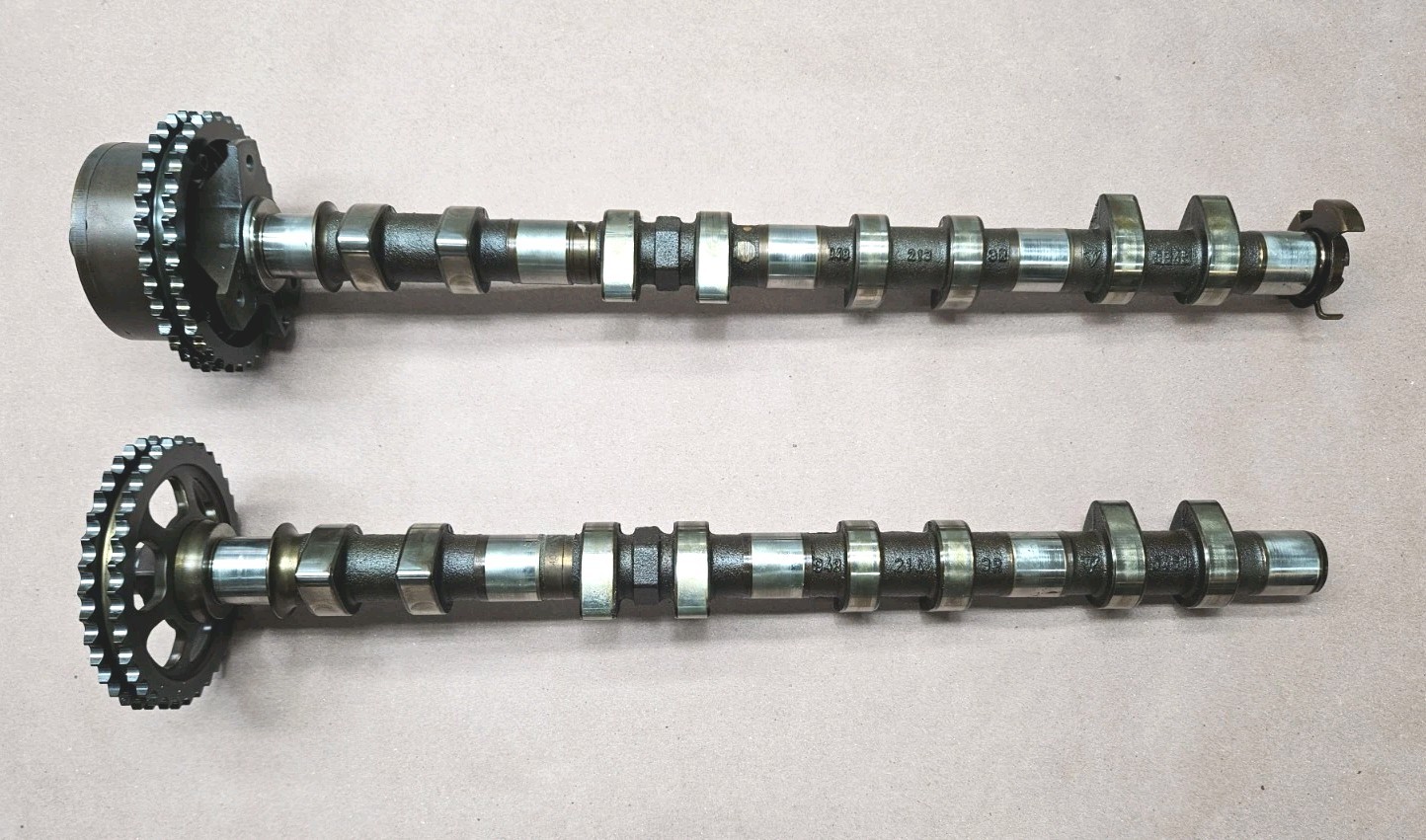 2003-2006 PORSCHE CAYENNE 4.5L - Left SIDE Camchafts OEM