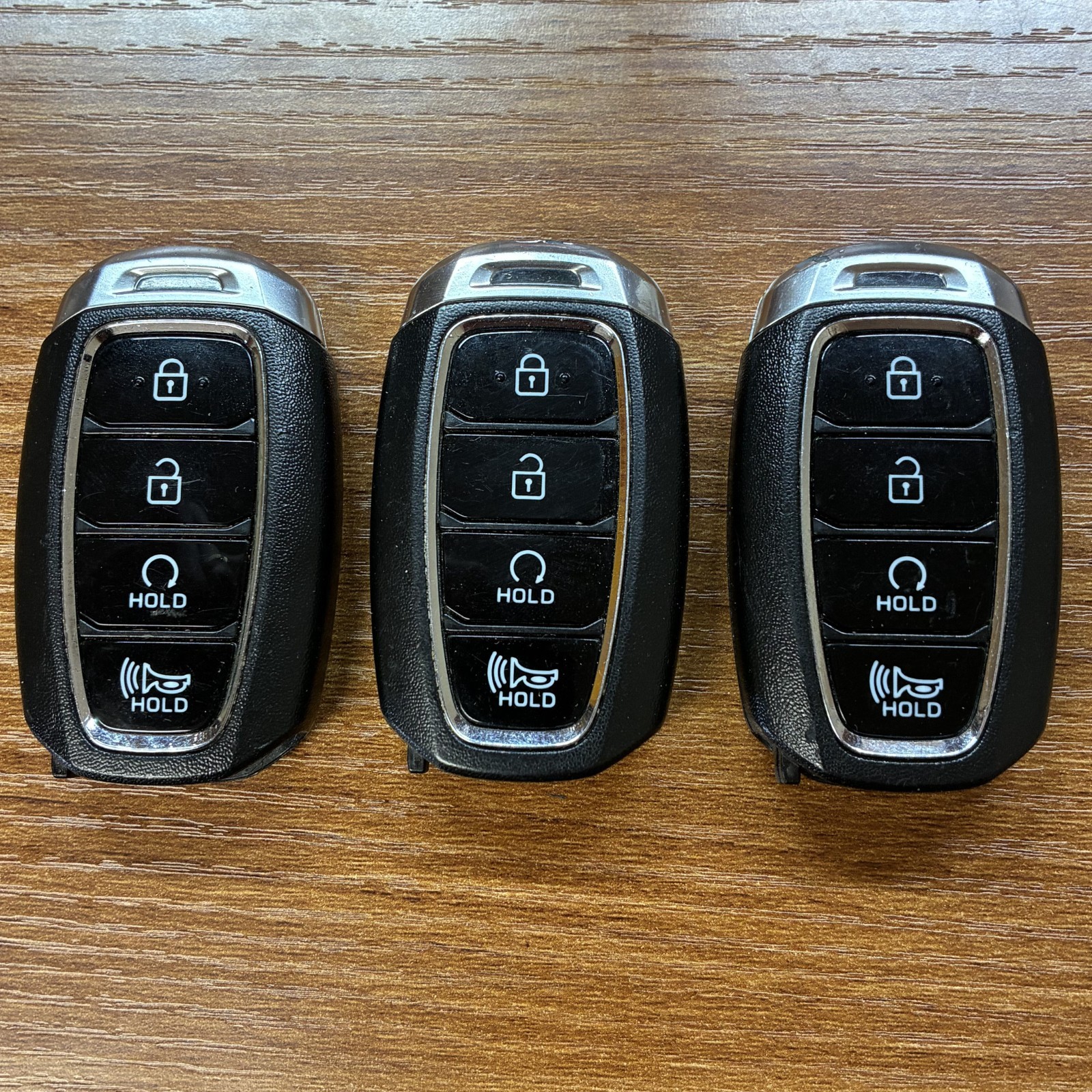 3 PK Hyundai Kona Key Fob 4B 95440-J9400 TQ8-FOB-4F43 Unlocked Refurb Worn