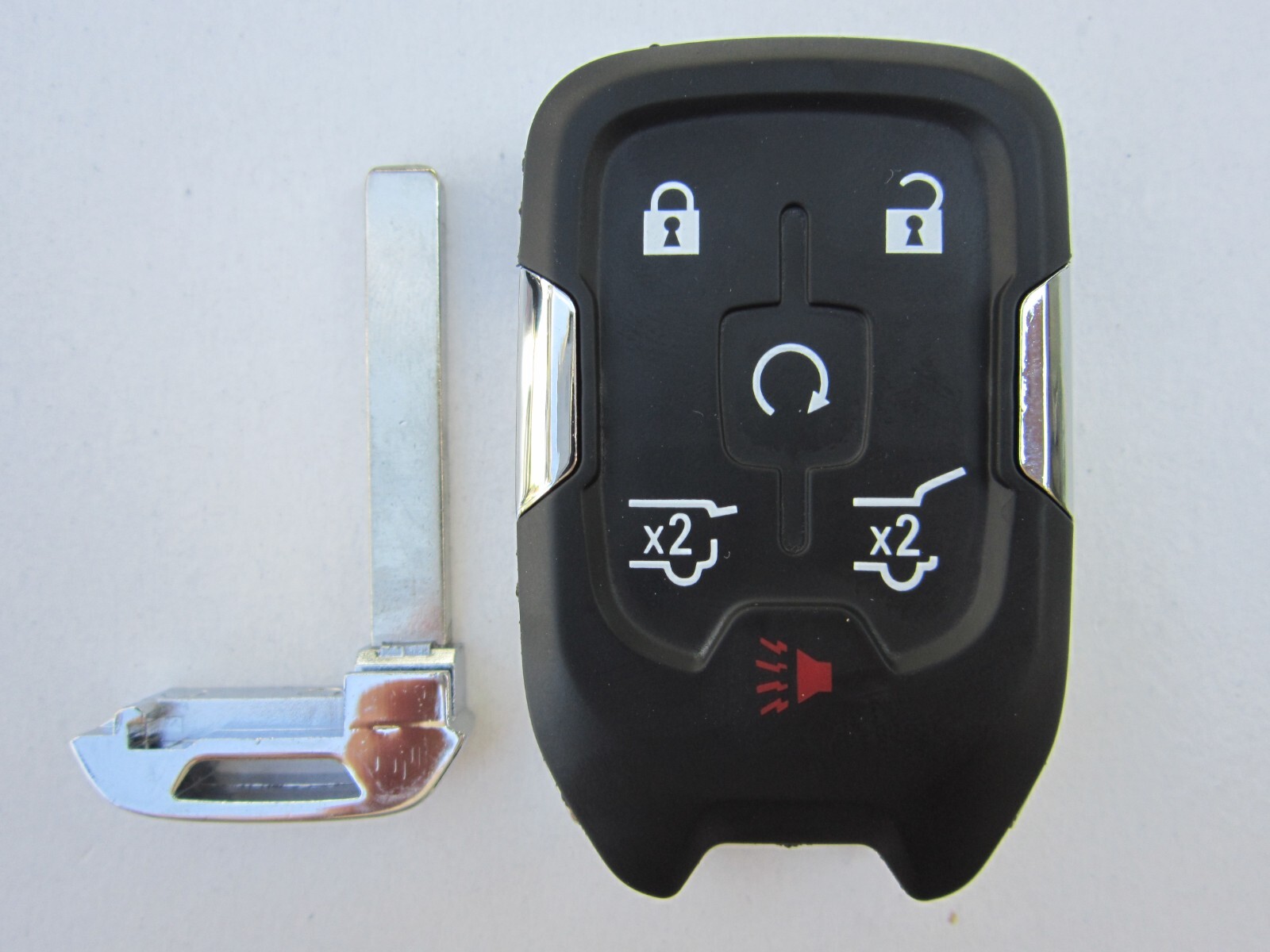 OEM 2015-2020 GMC YUKON KEYLESS REMOTE SMART KEY FOB 13508280 UNCUT KEY OEM 2015-2020 GMC YUKON KEYLESS REMOTE SMART KEY FOB 13508280 UNCUT KEY