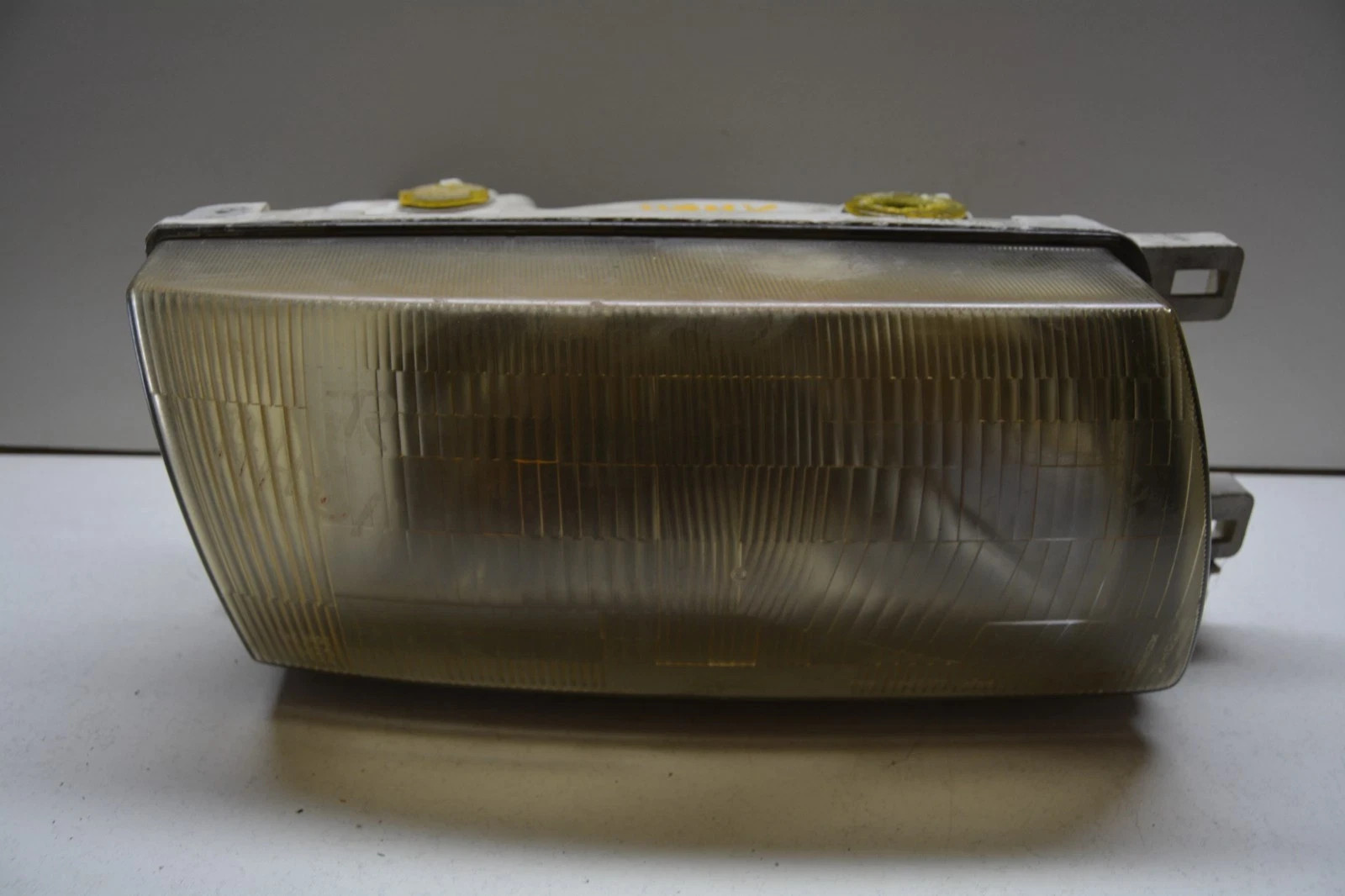93-96 NISSAN SENTRA FRONT RIGHT PASSENGER SIDE HEADLIGHT HEADLAMP OEM, 114-58341
