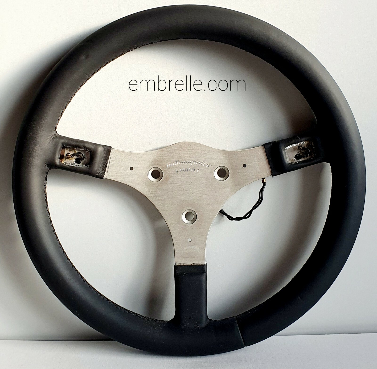 ITALVOLANTI Formel Indianapolis leather steering wheel RARE PORSCHE BMW E30 M3 ITALVOLANTI Formel Indianapolis leather steering wheel RARE PORSCHE BMW E30 M3
