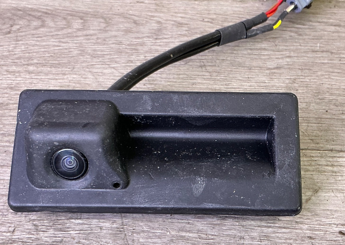 2018-2021 Volkswagen Tiguan Reverse Camera Liftgate Handle OEM 5NA827566D