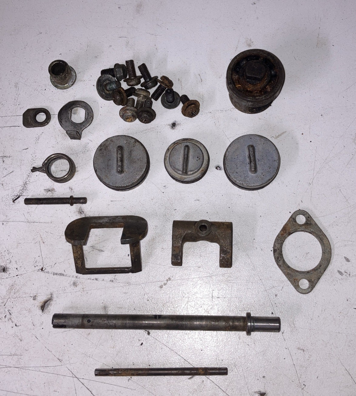 1999 Suzuki RM250 OEM Engine Power Valve PARTS AND HARDWARE SEE PHOTOS 1999 Suzuki RM250 OEM Engine Power Valve PARTS AND HARDWARE SEE PHOTOS