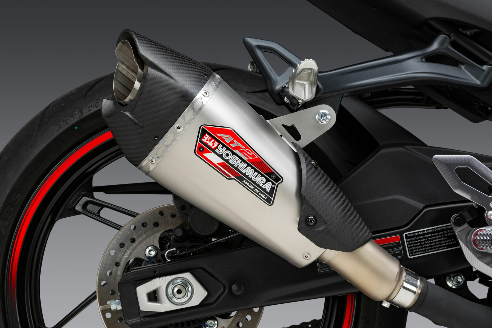 YOSHIMURA - Exhaust Street At2 Slip On Ss/Ss/Cf | 19450BP520