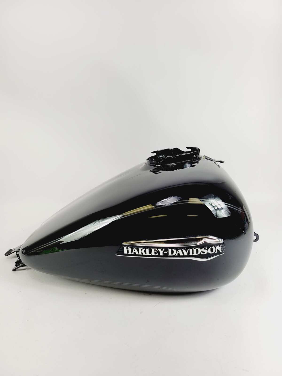 Harley-Davidson Vivid Black w/ Pin Stripe Gas Tank 2008-2023
