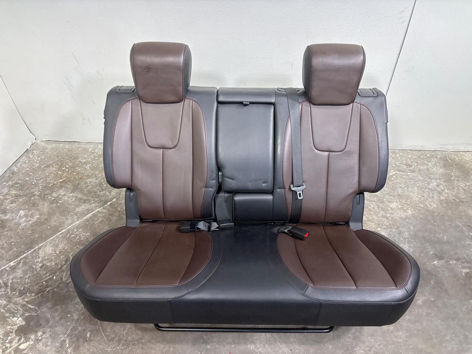 2010 - 2017 Chevrolet Equinox Rear 2nd Row Seat Assembly OEM 2010 - 2017 Chevrolet Equinox Rear 2nd Row Seat Assembly OEM