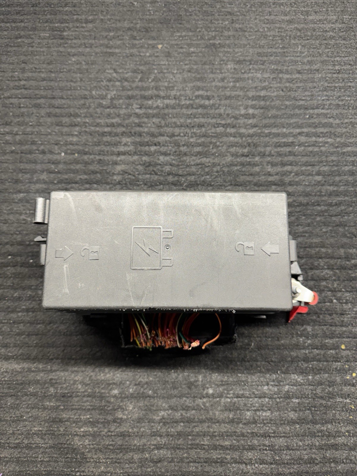 OEM 00-05 Cadillac Deville Under Rear Seat Fuse Junction Box 15410962 OEM | JK