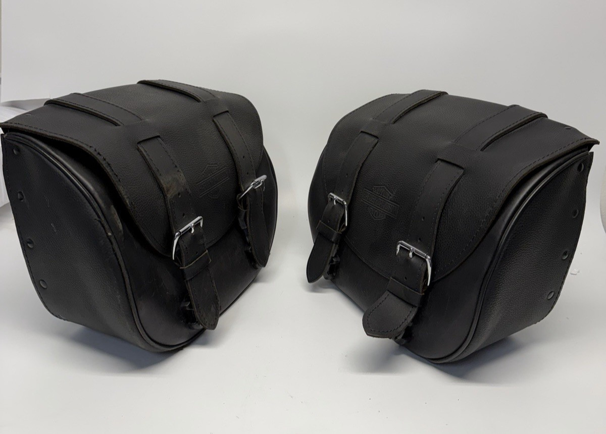 VTG Set of 2 Harley-Davidson Touring Bag Motorcycle Black Leather Storage VTG Set of 2 Harley-Davidson Touring Bag Motorcycle Black Leather Storage