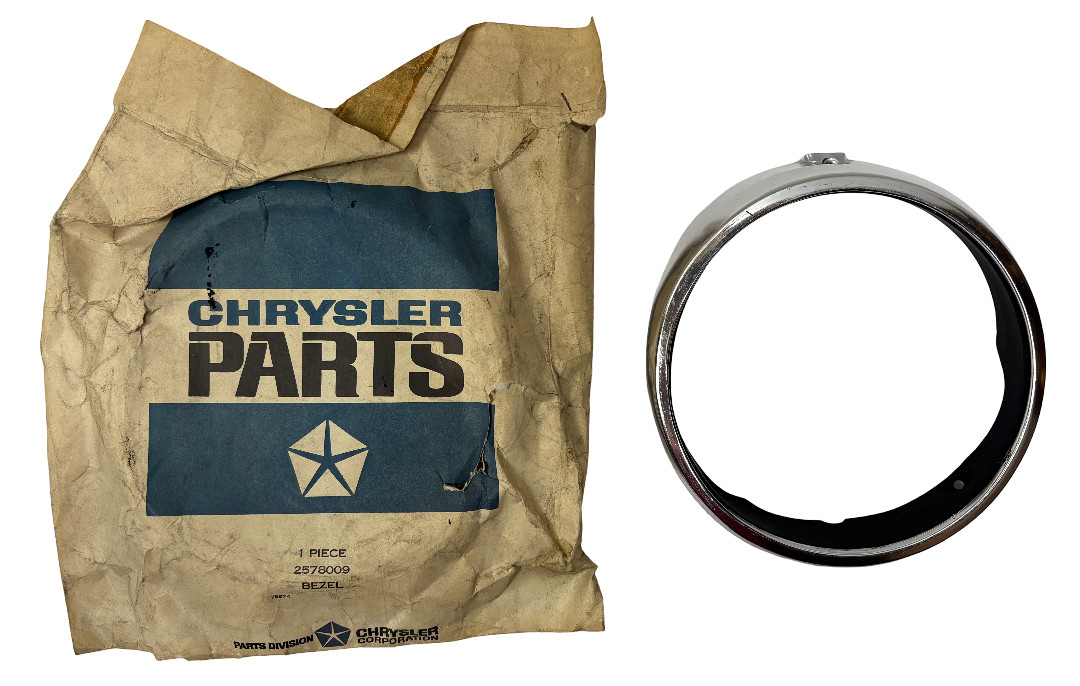 New Old Stock Left Headlight Bezel for 1966 Plymouth Valiant Models #2578009 New Old Stock Left Headlight Bezel for 1966 Plymouth Valiant Models #2578009