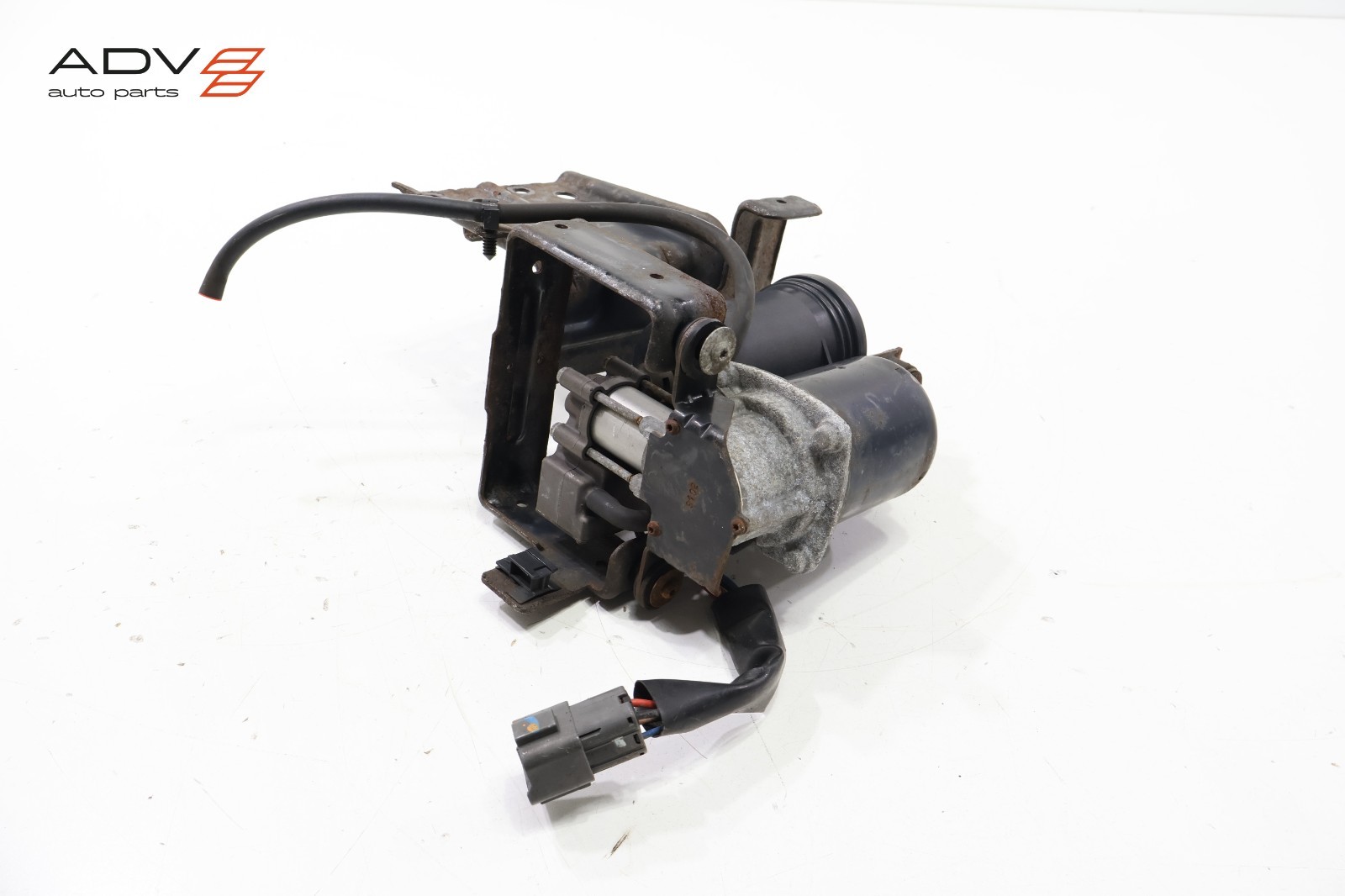 2011 - 2024 INFINITI QX80 QX56 AIR RIDE SUSPENSION COMPRESSOR PUMP OEM