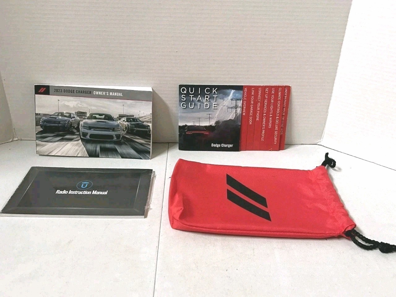 2023 Dodge Charger owners manual/User Guide With Case 2023 Dodge Charger owners manual/User Guide With Case