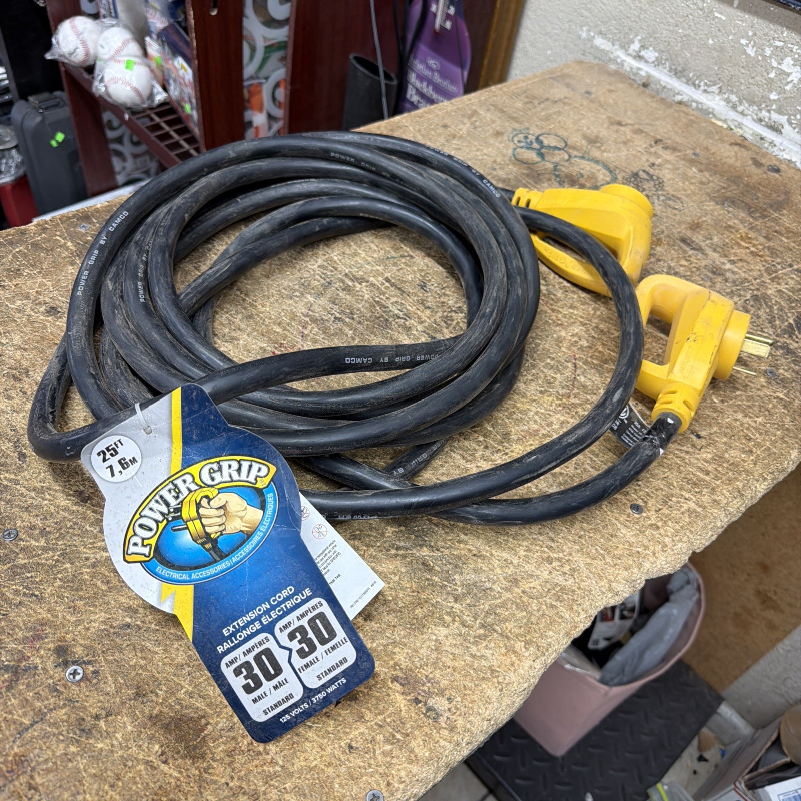 Camco 55191 Power Grip 30A Camper/RV 25\' Extension Power Cord 10 Gauge 3750W