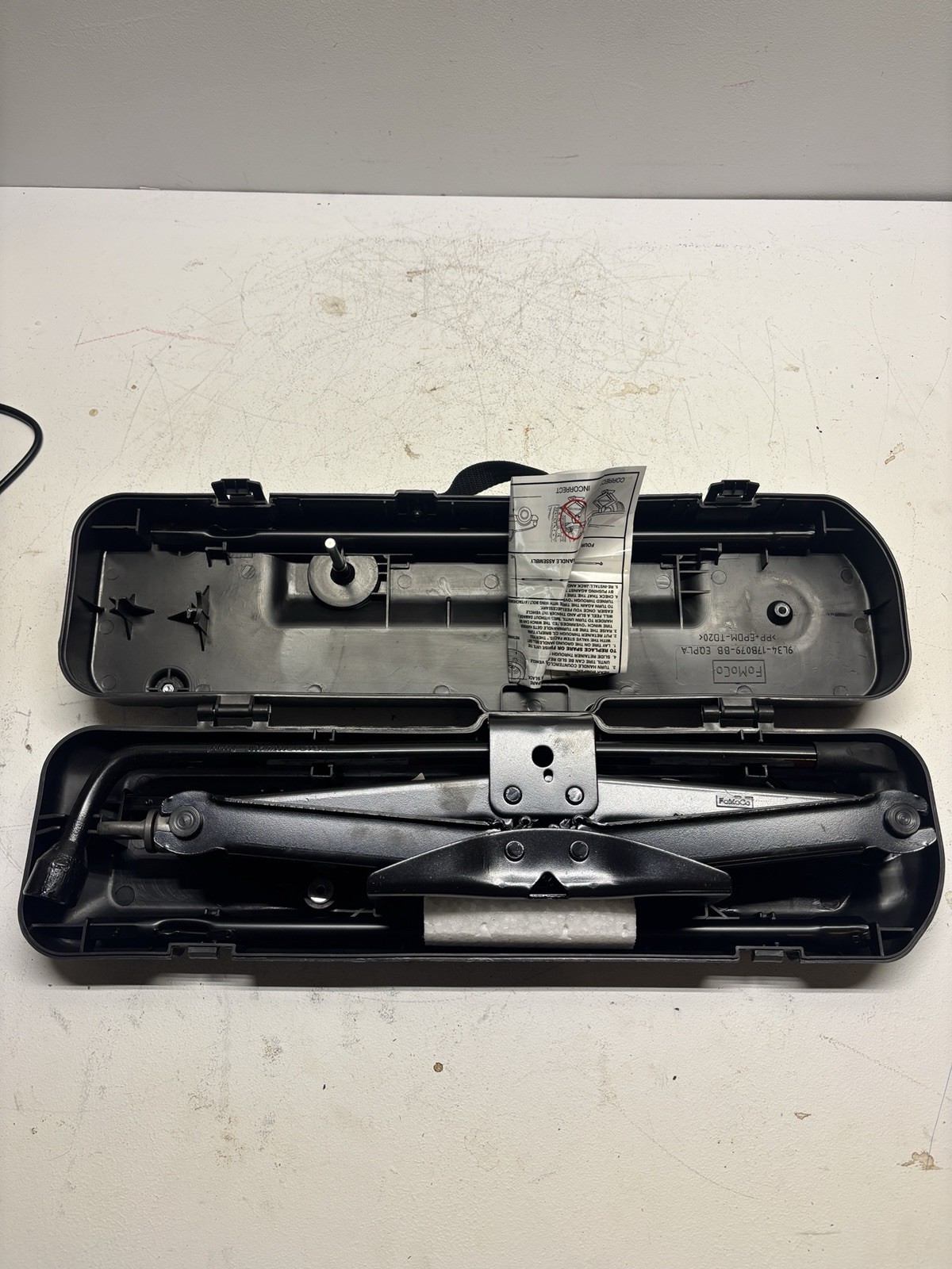 FORD F150 F-150 CREWCAB JACK TOOL KIT 2009 2010 2011 2012 2013 2014 CREW CAB 09 FORD F150 F-150 CREWCAB JACK TOOL KIT 2009 2010 2011 2012 2013 2014 CREW CAB 09