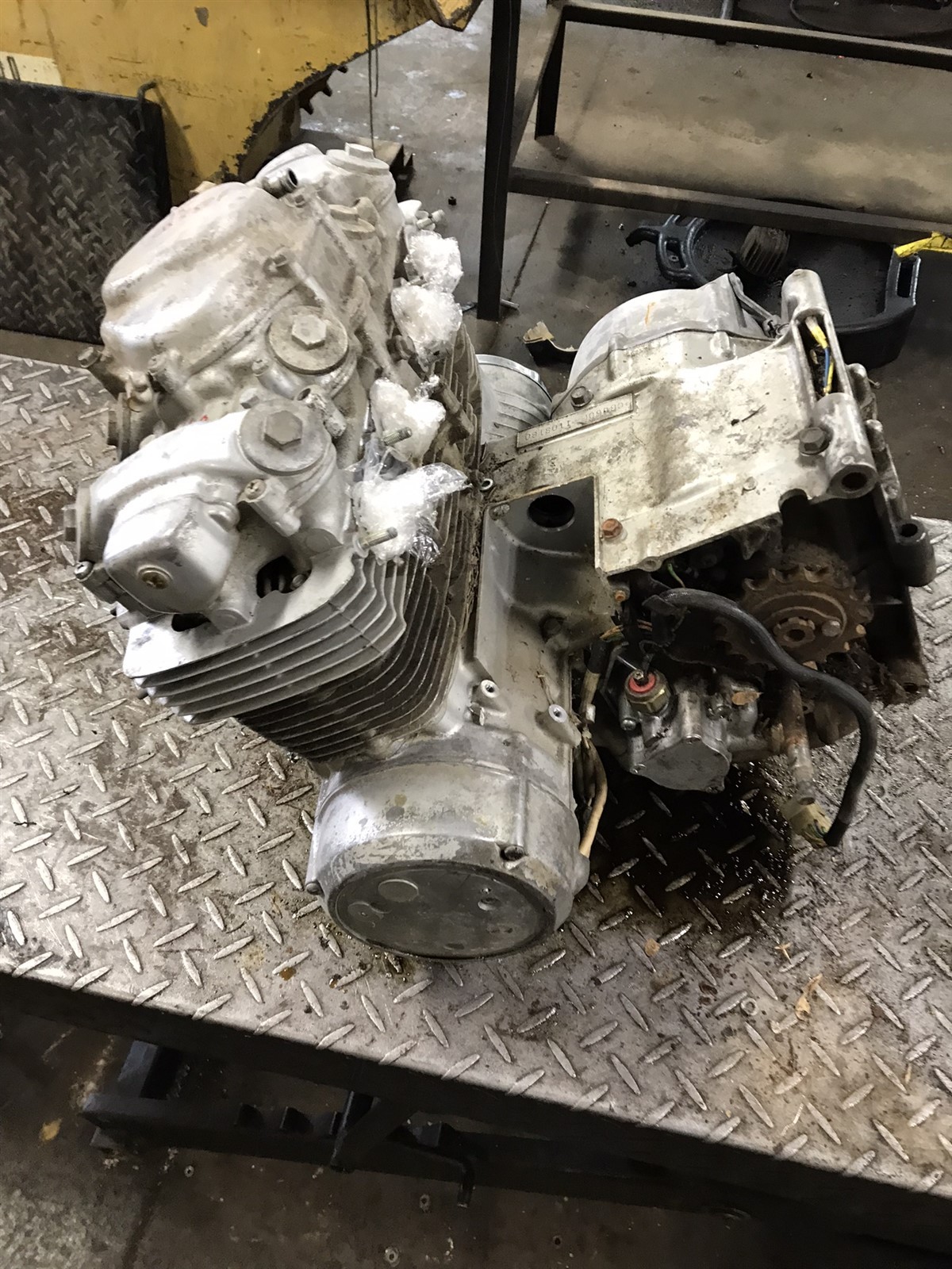 75 Honda CB 550 CB550 F Super Sport engine motor