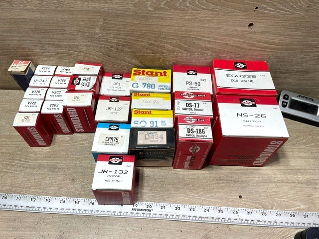 NOS STANDARD / STANT / E-TRON Assorted Parts (SEE PICTURES FOR TYPE) LOT Of 26 NOS STANDARD / STANT / E-TRON Assorted Parts (SEE PICTURES FOR TYPE) LOT Of 26