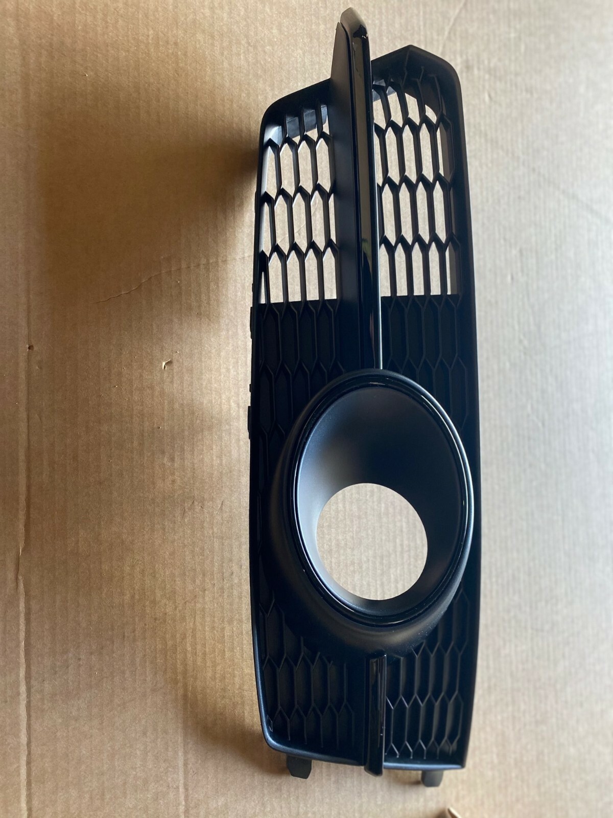 AUDI A6 S6 Avant Quattro Front Right Air Guide Grille 4G0807648CBMT NODUTIES
