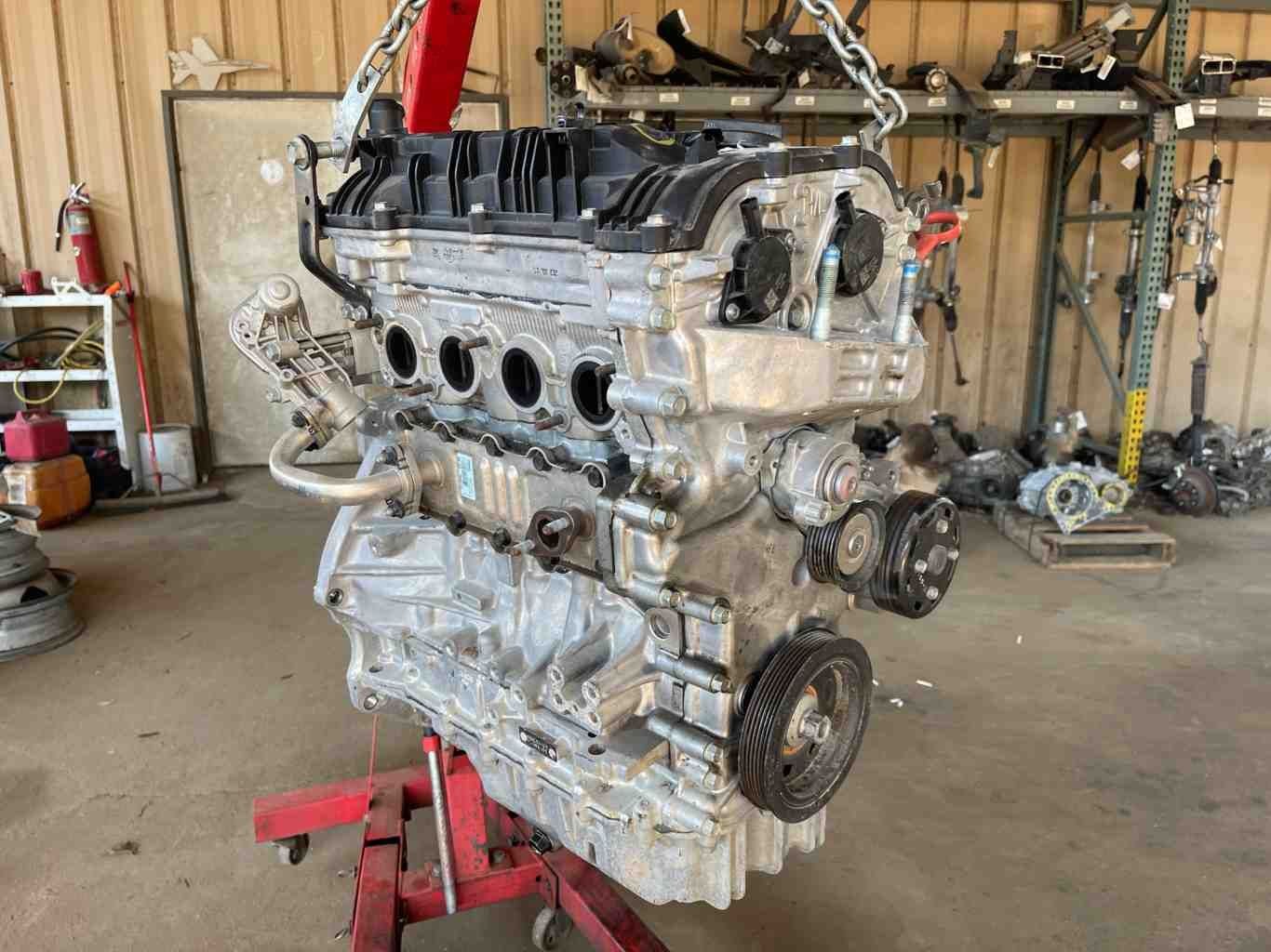 21-25 HYUNDAI ELANTRA 2.0L Engine Assembly VIN G 8th Dig 30K *Needs Valve Cover*