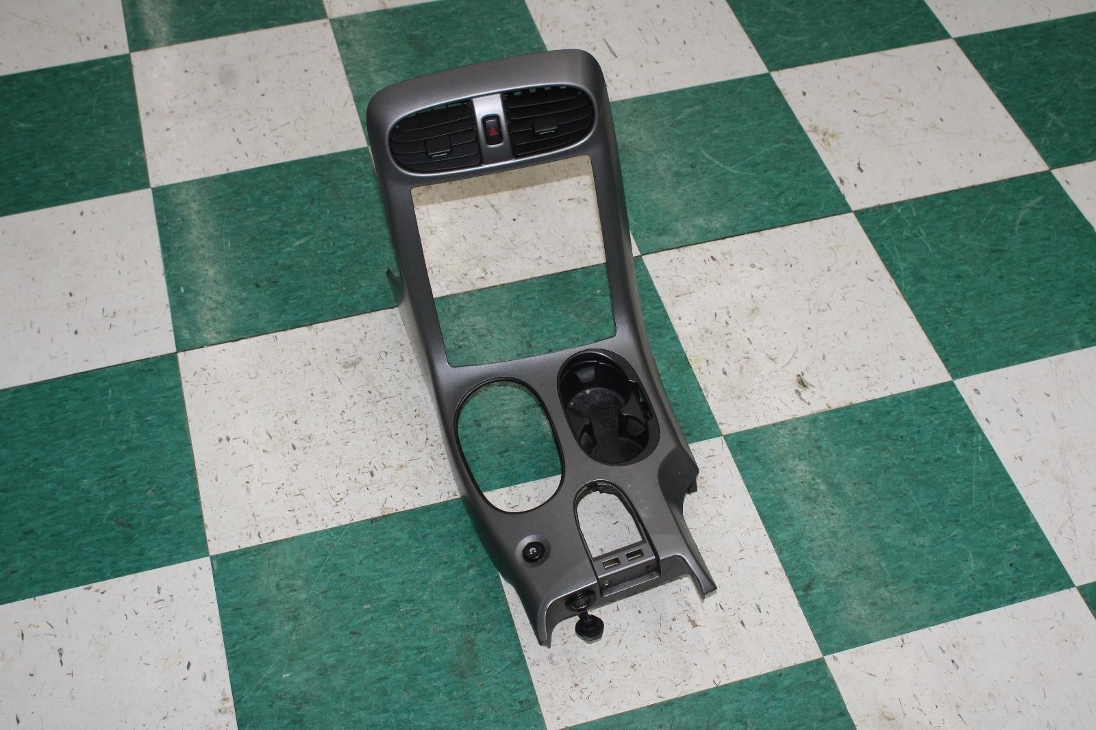 ⚠️NOTE⚠️ 05-13 C6 Vette Gray Center Dash Radio Shifter Trim Surround OEM OE WTY