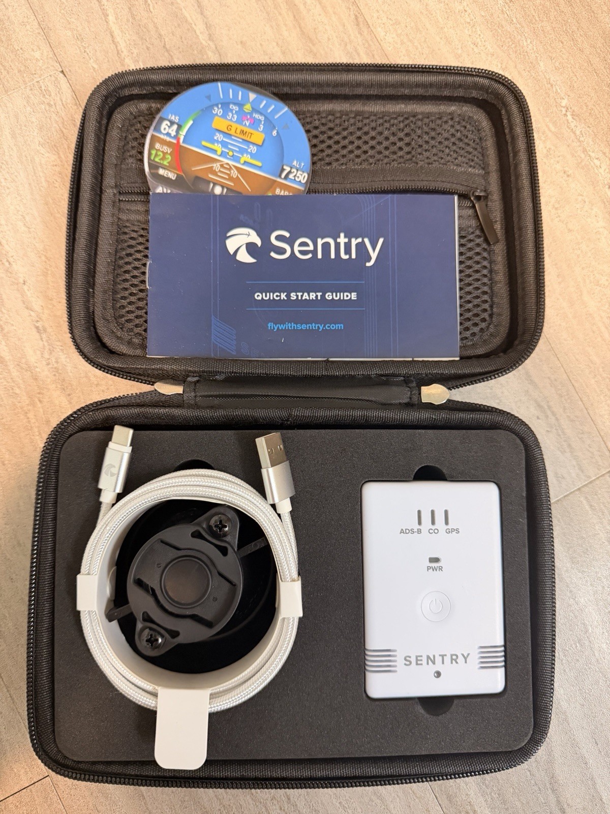 Sentry ADS-B Receiver by ForeFlight Sentry ADS-B Receiver by ForeFlight