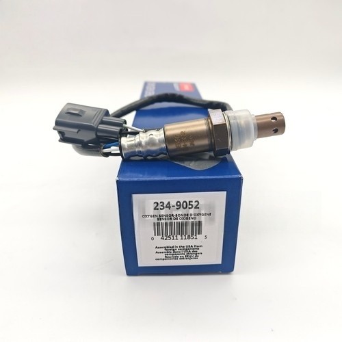 1X DENSO Up Air Fuel Ratio Oxygen O2 Sensor For Toyota Corolla Matrix 234-9052