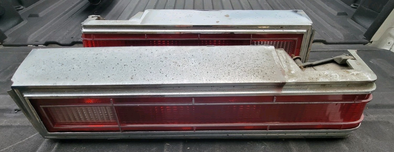 1978-1980 Buick Regal 2dr Left Right Tail Light Assembly OEM Taillights 1978-1980 Buick Regal 2dr Left Right Tail Light Assembly OEM Taillights
